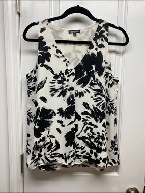 Alice Collection Black & White Floral V-Neck Camisole